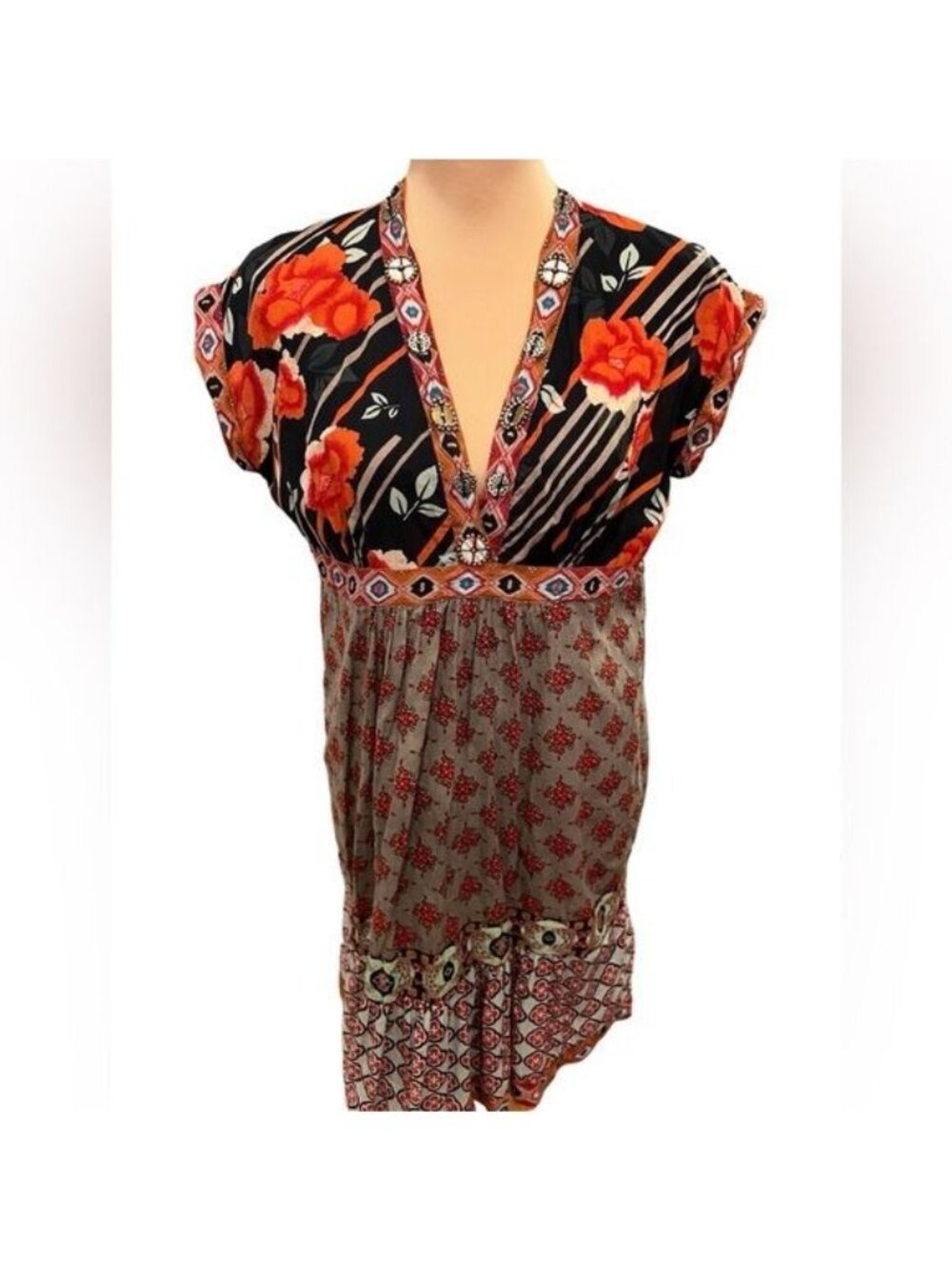 Label Ritu Kumar Fit & Flare Print Dress Size Medium with Metal Accents Floral